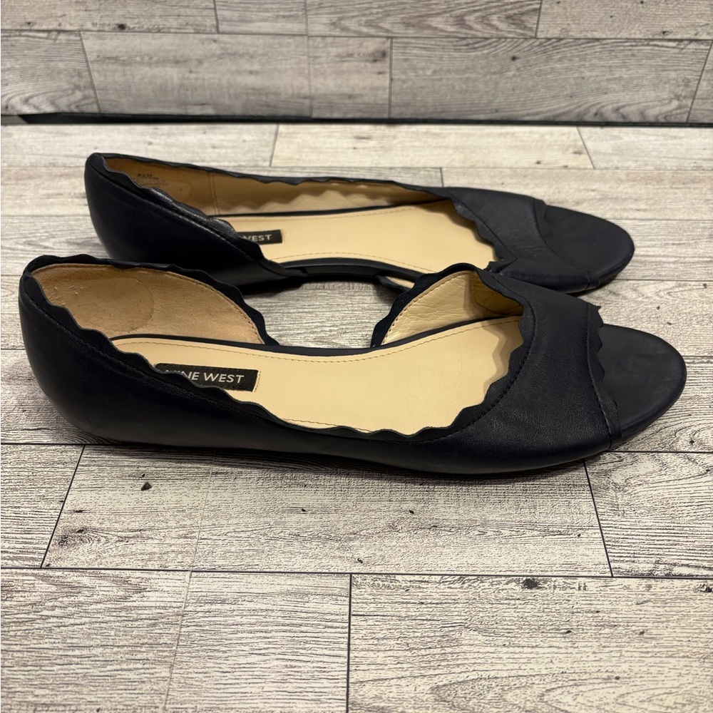 Nine West Scalloped Black Flats